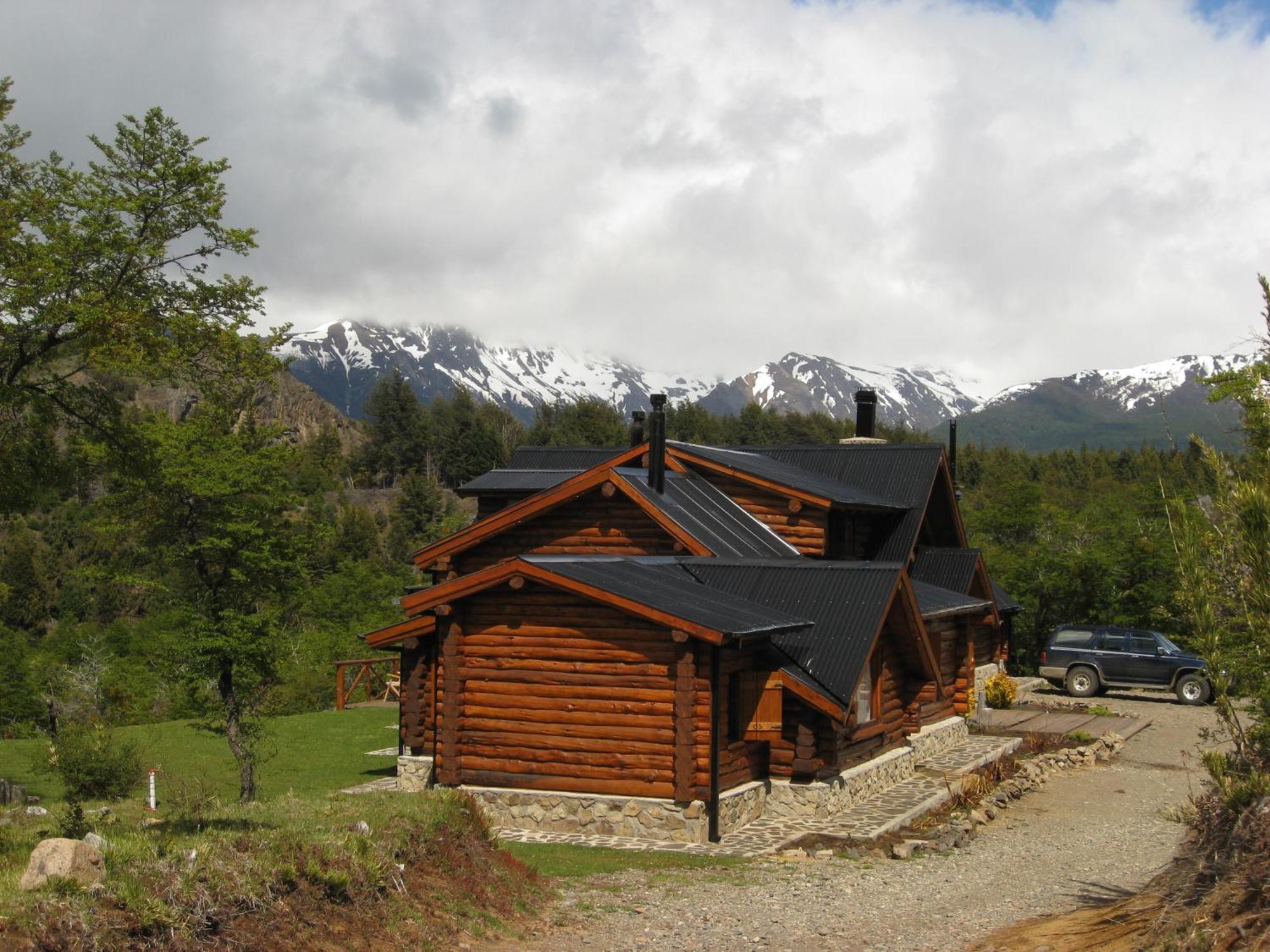 Laguna Larga Lodge Lago Futalaufquen 外观 照片