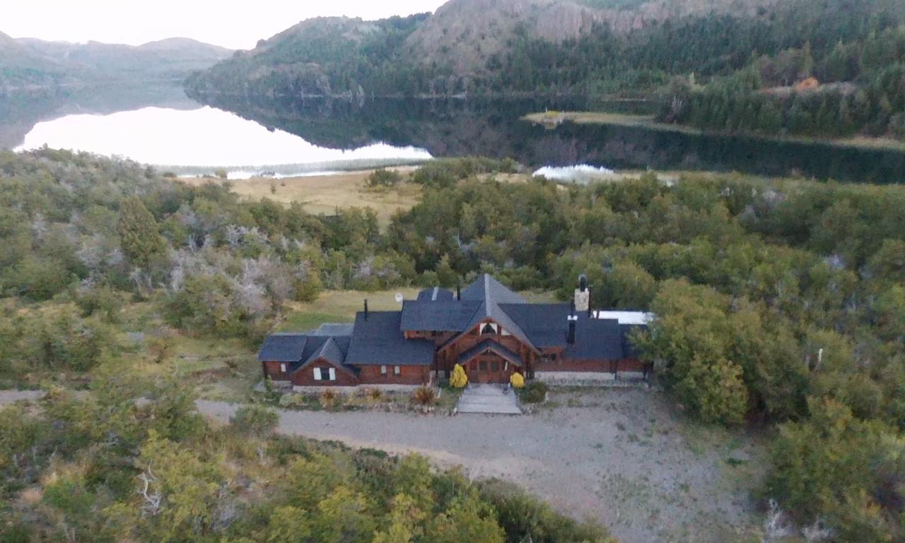 Laguna Larga Lodge Lago Futalaufquen 外观 照片